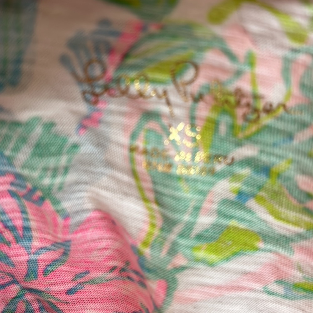 Lilly Pulitzer Ella v neck tee NWOT - Picture 3 of 5